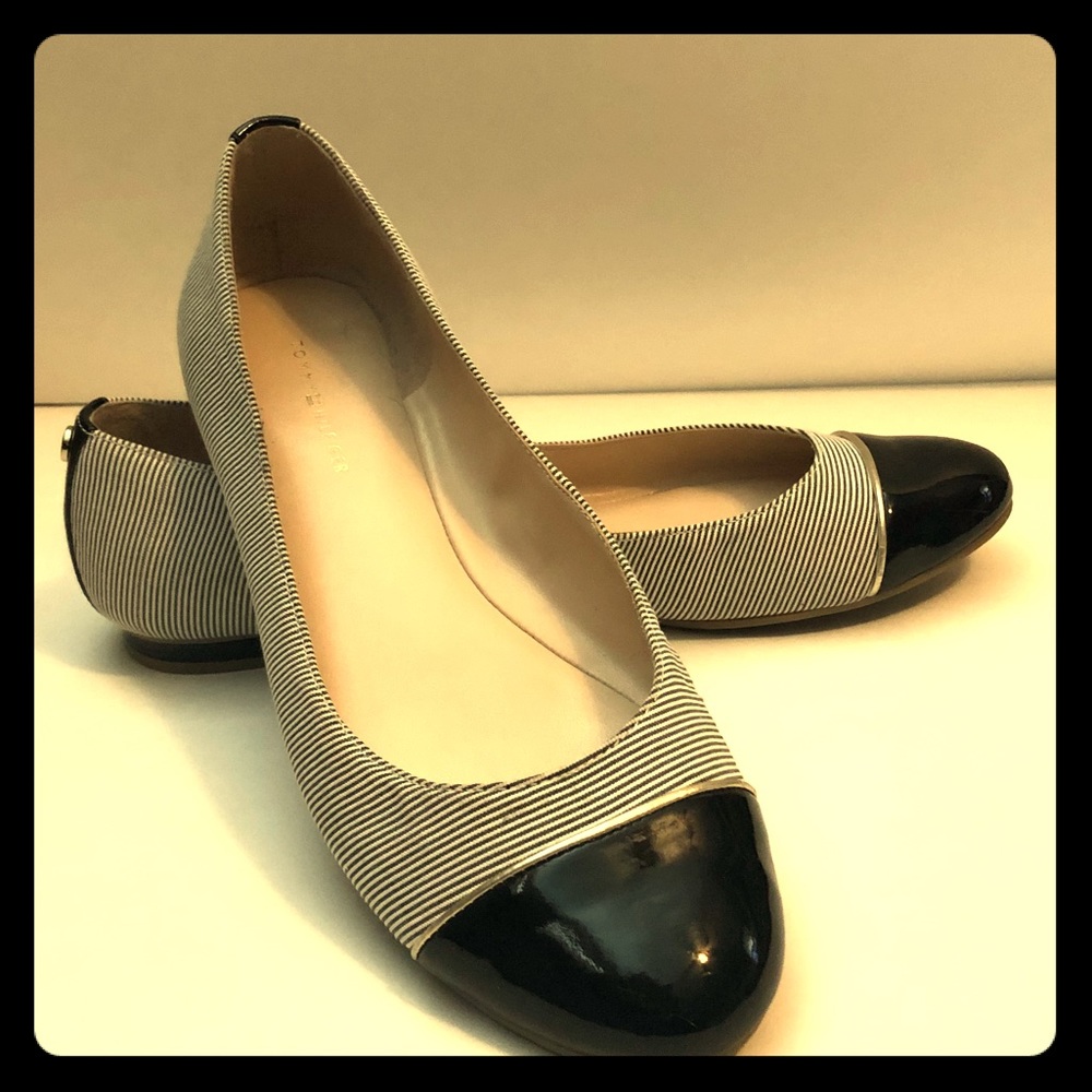 Tommy hilfigre flats. size 8 1/2